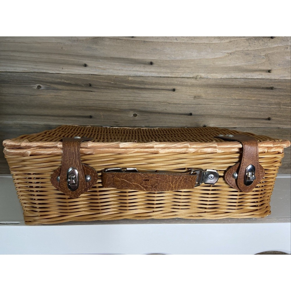 Vintage Oatx Woven Wicker Picnic Basket Suitcase Hamper with Leather Straps